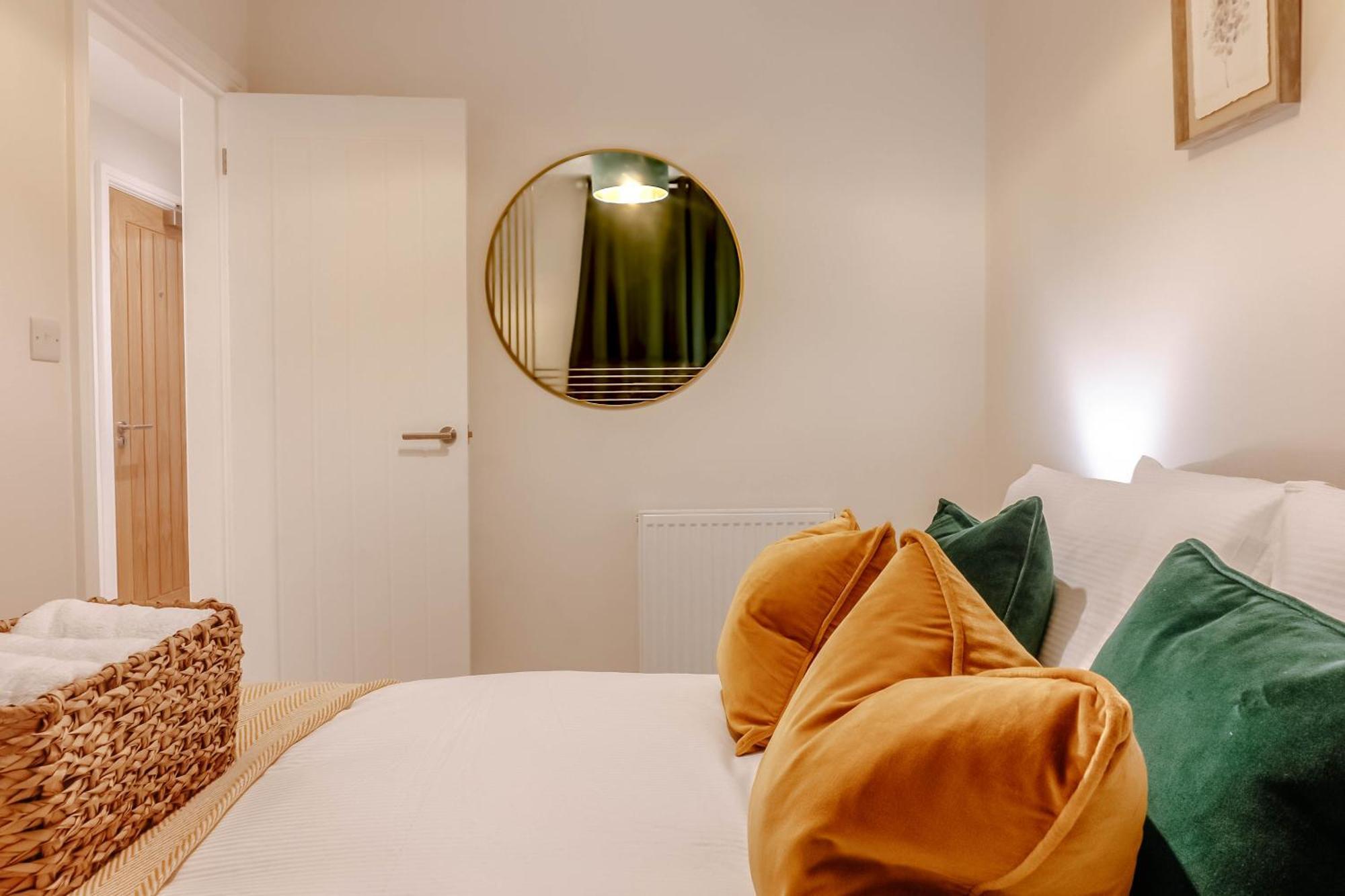 Mayfield - Central Harrogate Apartment - Ground Floor Екстер'єр фото