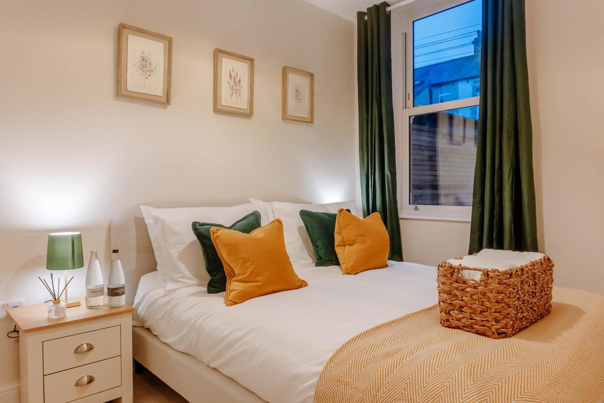 Mayfield - Central Harrogate Apartment - Ground Floor Екстер'єр фото