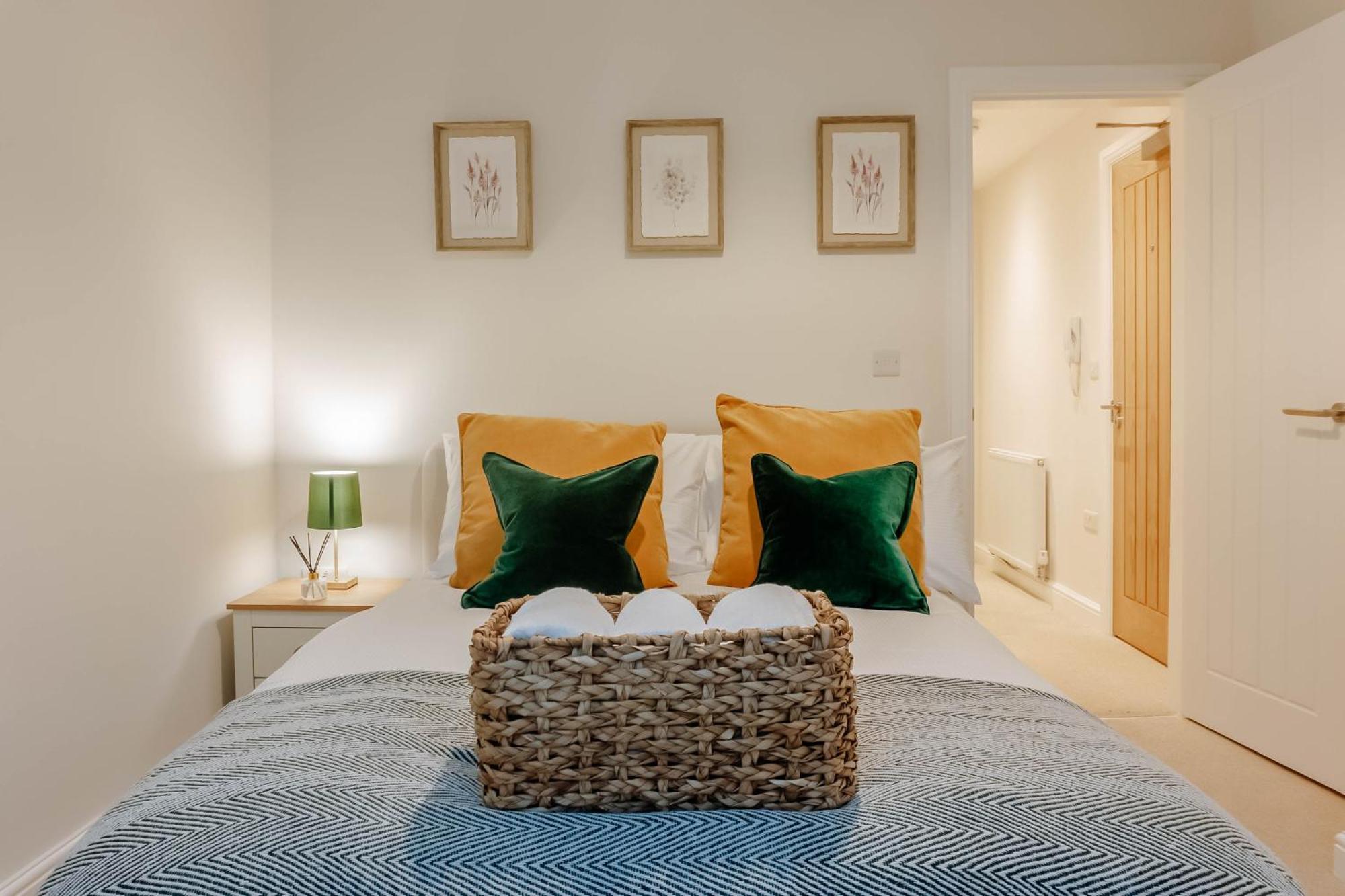 Mayfield - Central Harrogate Apartment - Ground Floor Екстер'єр фото